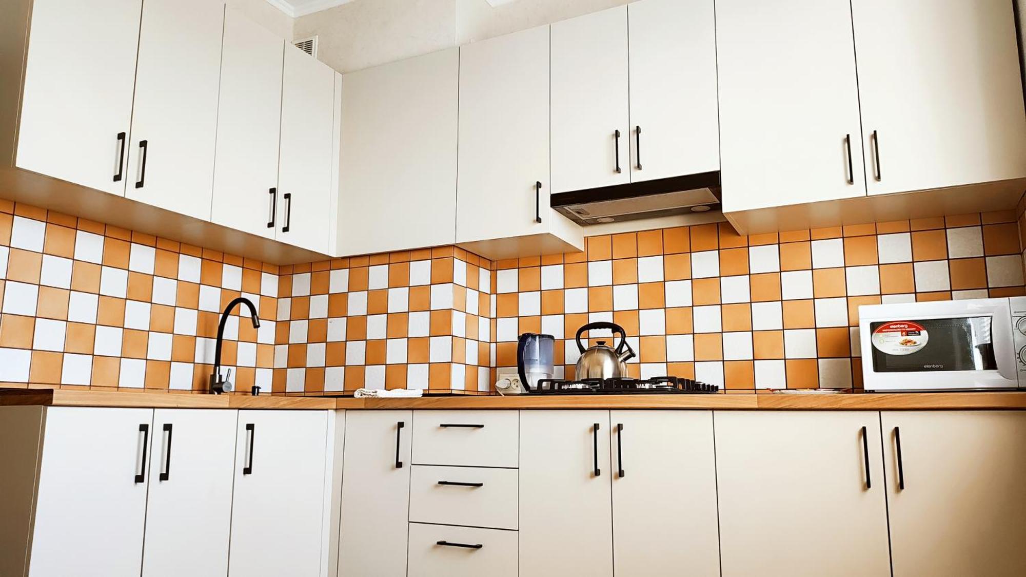 василя стуса 10 Apartment *